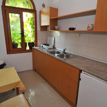 فندق Chrissafis 2*