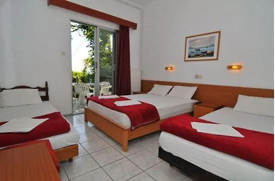 Chrissafis 酒店 2*